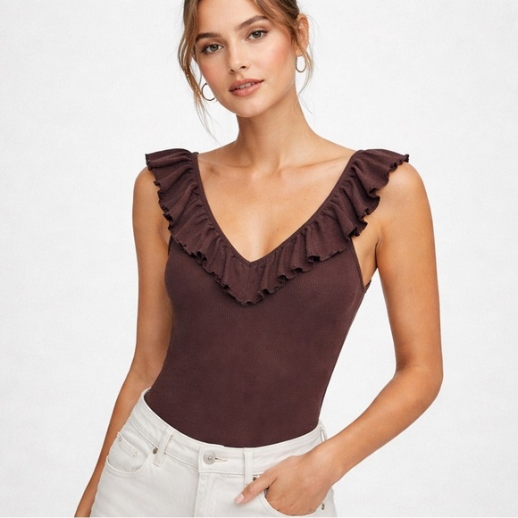 Wilfred Tops - Aritzia Wilfred Danette Bodysuit Ruffle